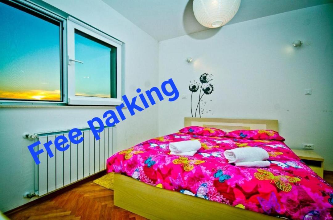 Appartamento Apartman Roko Šibenik Esterno foto