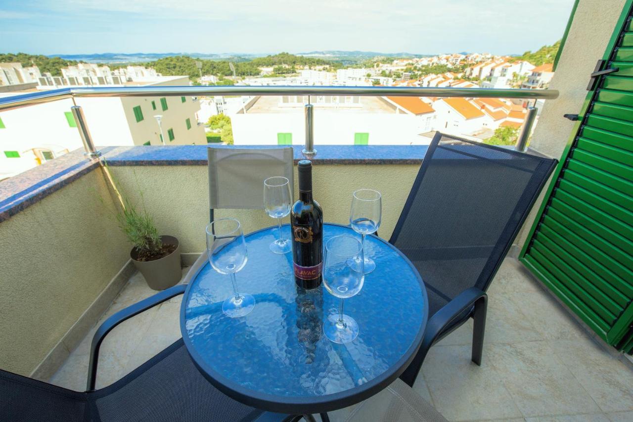 Appartamento Apartman Roko Šibenik Esterno foto